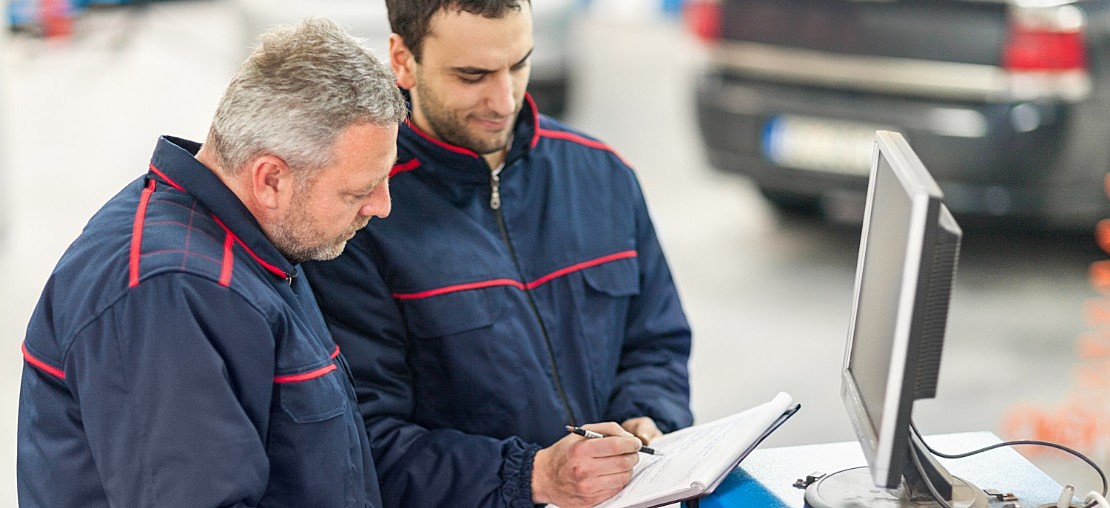 Tudo o que você precisa saber para criar uma estratégia de vendas da sua oficina mecânica
