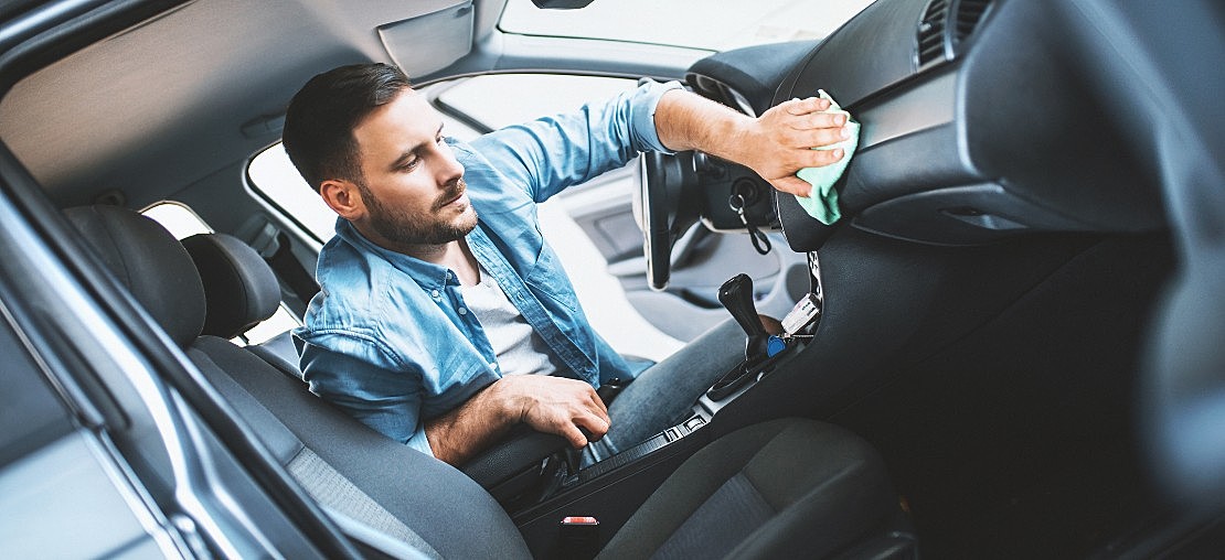 Entenda agora como fazer a limpeza do carro de forma correta!