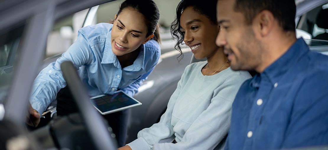 Comprar um carro usado vale a pena? Entenda mais com esse guia