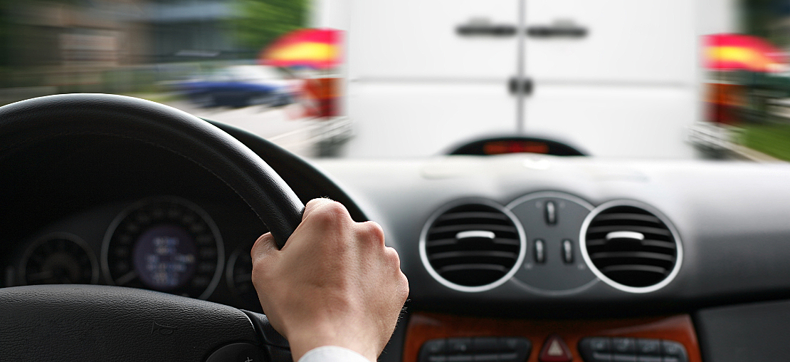 Frenagem autônoma de emergência: entenda como funciona na prática