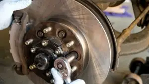 Cubo de roda: entenda mais sobre troca e manutenção