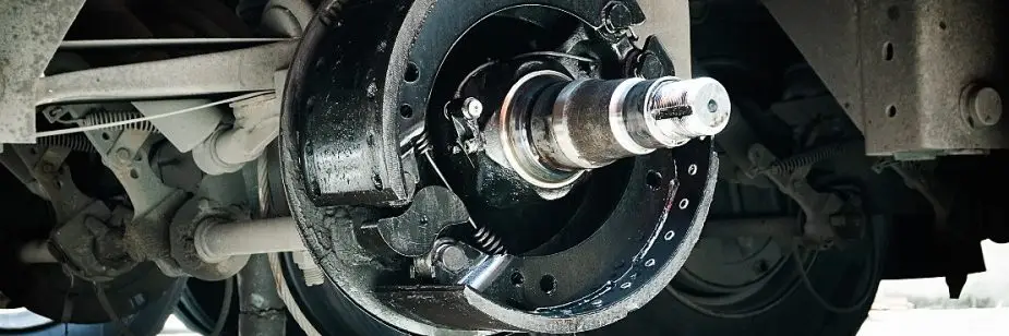 Como escolher e preservar a lona de freio de caminhão?