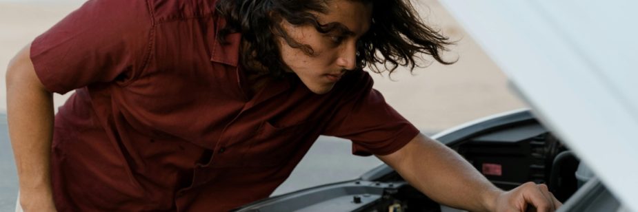 Checklist de veículo em 15 minutos: itens para inspecionar semanalmente no seu carro